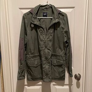 GAP Women’s Olive Green Field Jacketsz XL - NWOT